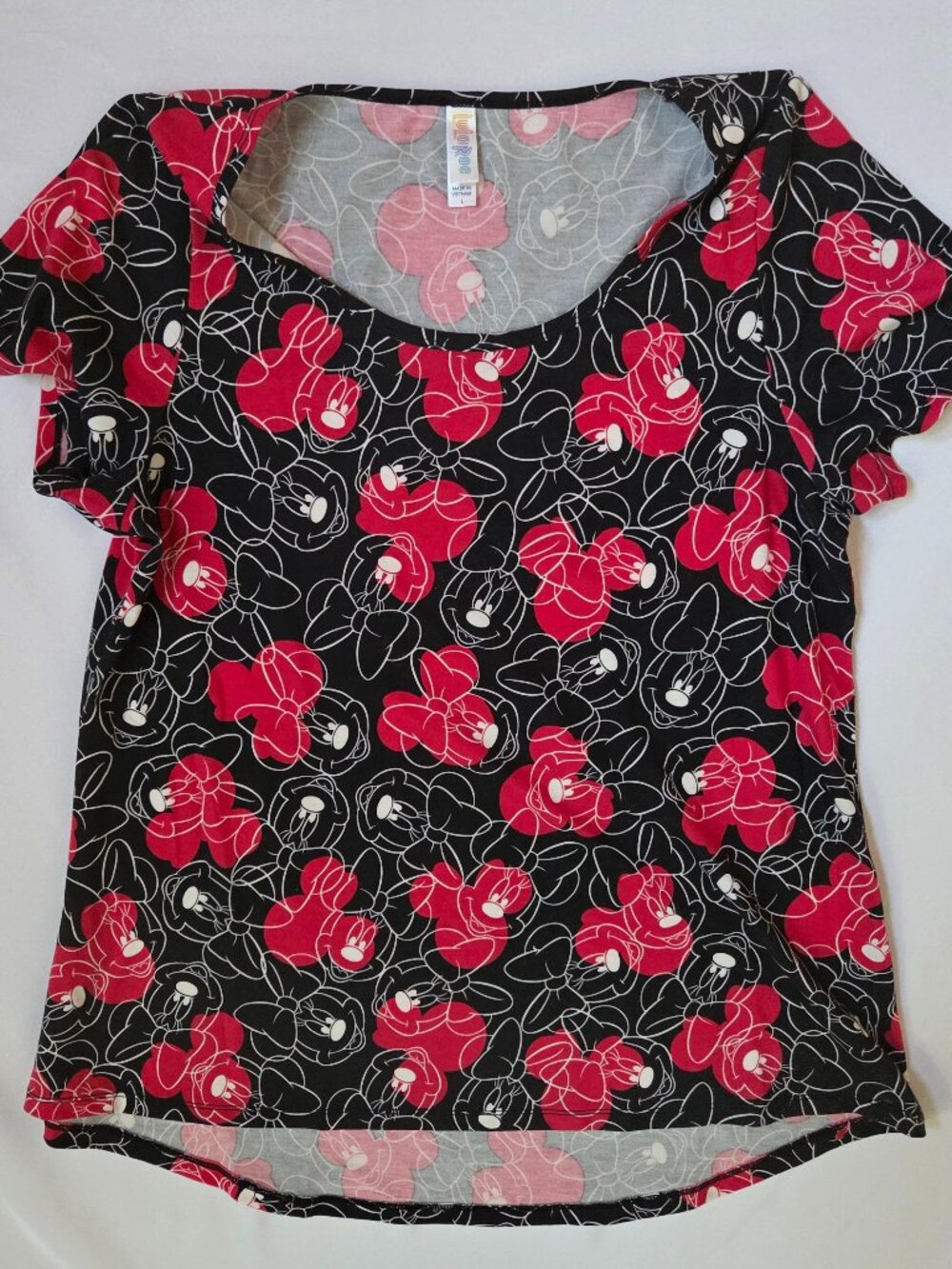 LuLaRoe Classic Tee — Disney Minnie Mouse Red & Black | Size L